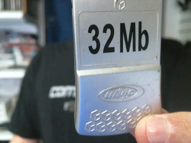 Carte memoire gamecube 32 mb