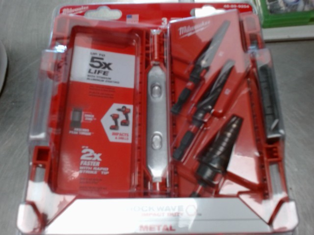 Impact step drill bit set
