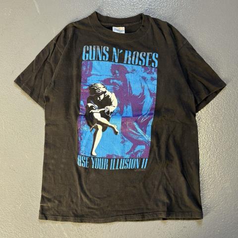 1991 guns and roses use your illusion ii