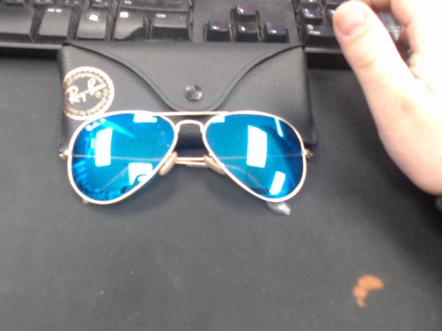 Polarized rayban dans case reactivation