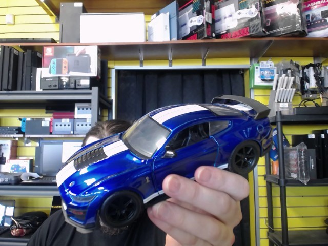 Mustang 1/24 bleu