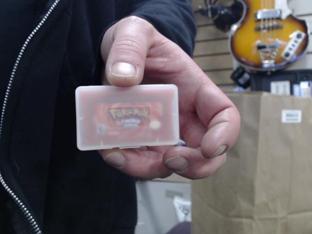 Pokemon firered version gameboy