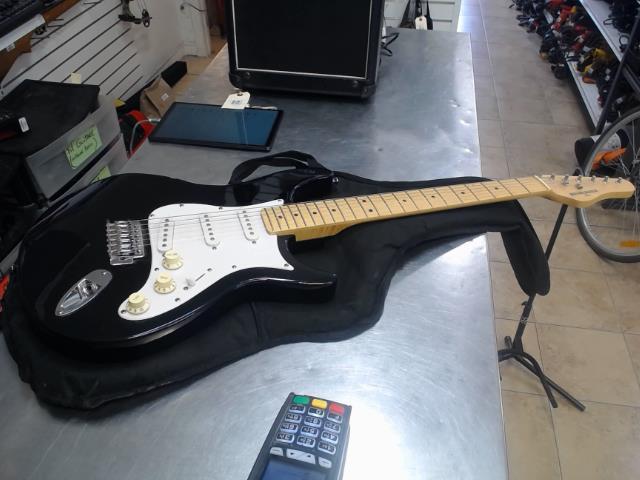 Guitare electrique behringer noir