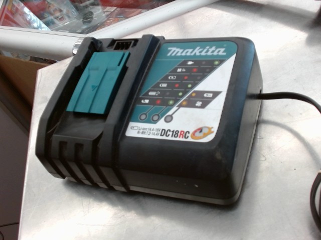Chargeur a batterie makita