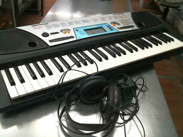Piano yamaha psr-170