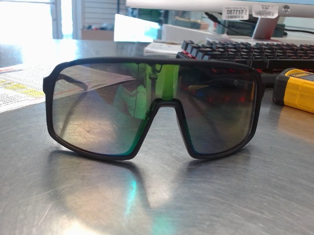 Lunette de soleil homme
