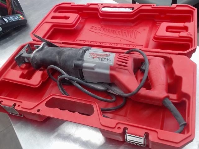 Sawzall milwaukee corded in case