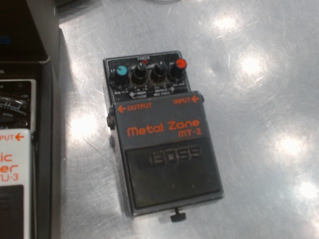 Pedal boss mt-2