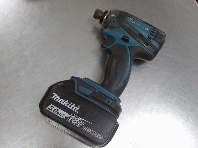 Impact drill makita av batterie