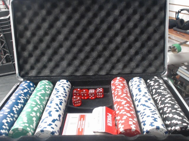 Kit de pocker dans malette