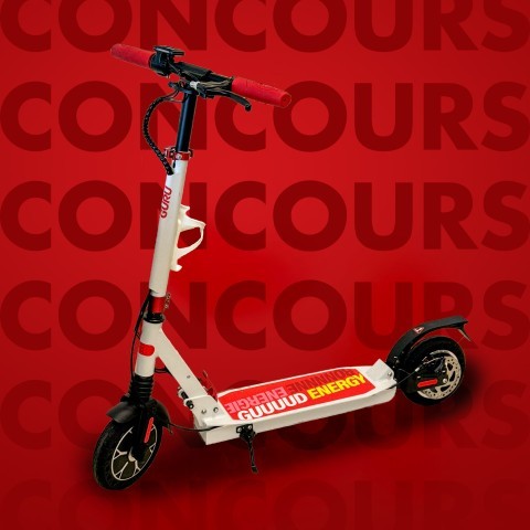 Trotinette blanche et rouge guru