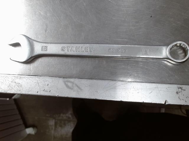 Wrench stanley 18