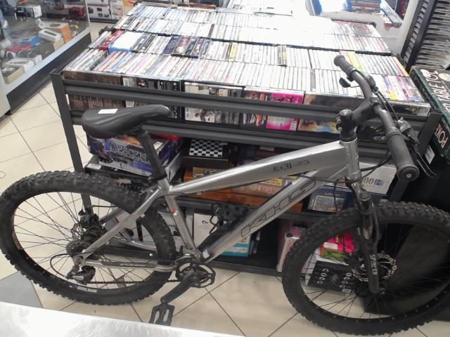 Velo gris