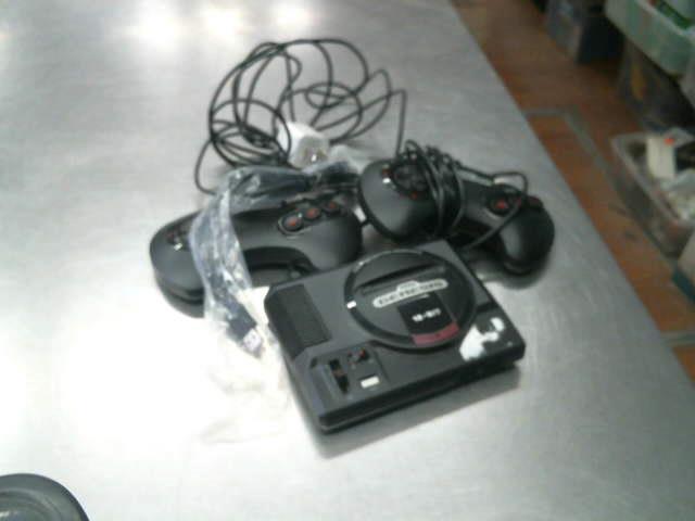 Sega genesis avec jeux integres+2manette