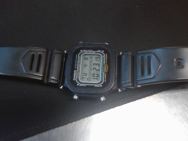 Montre casio noir