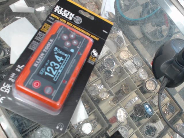 Digital level