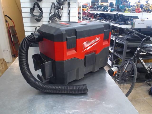 Aspirateur a batterie no batt no acc