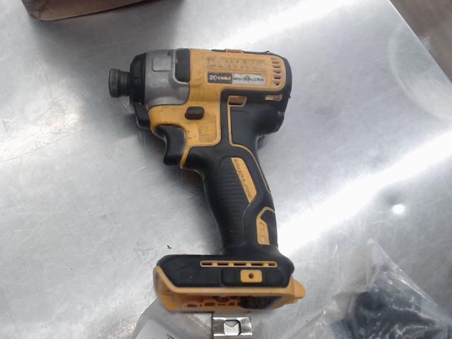 Impact driver brushless dcf787