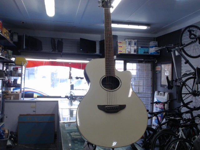 Guitar electrique acoustique blanc