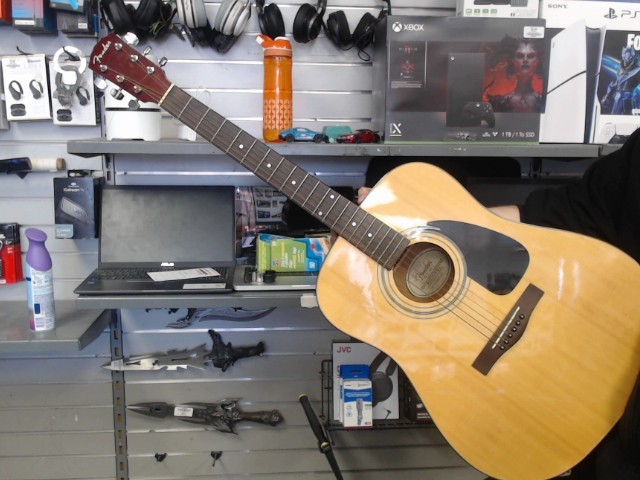 Fender acoustique dans etuie mou noir