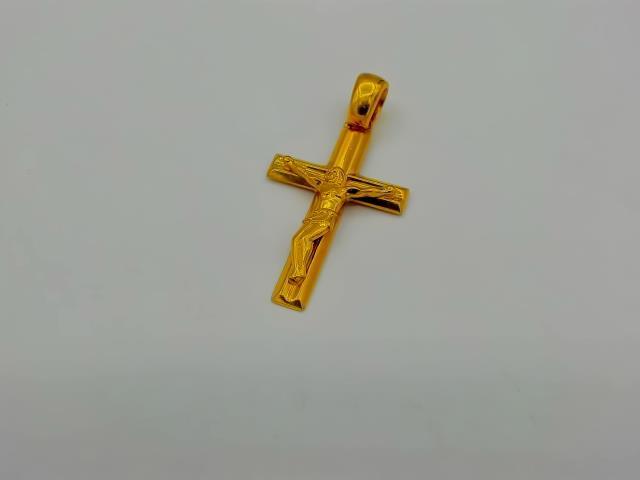 BRELOQUE EN OR 18KT