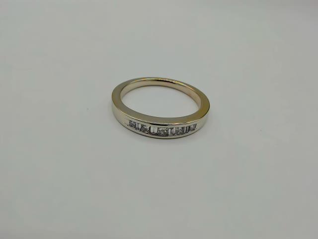 BAGUE EN OR BLANC 14K 