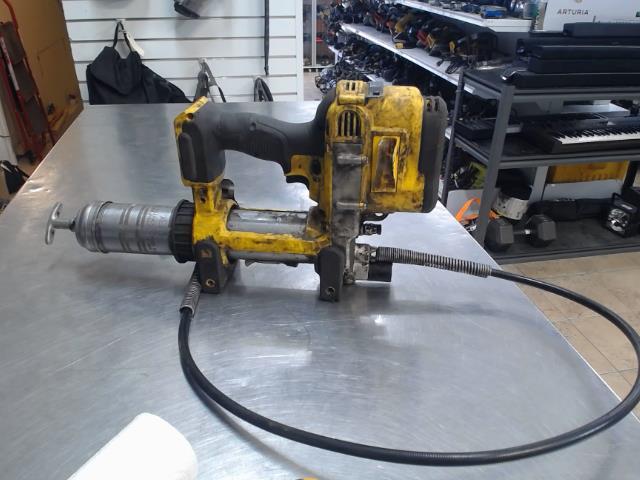 Grease gun a batt dewalt