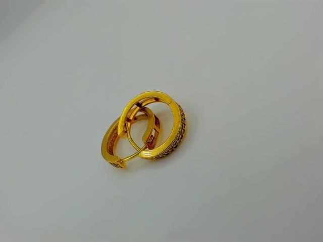 BOUCLES D OREILLES EN OR 10KT