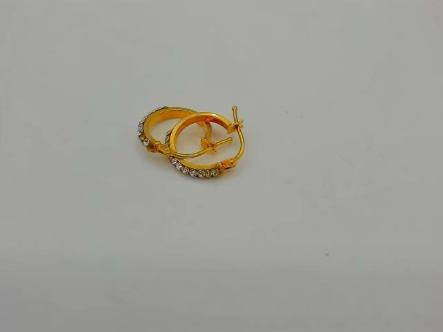BOUCLES D OREILLES EN OR 10KT