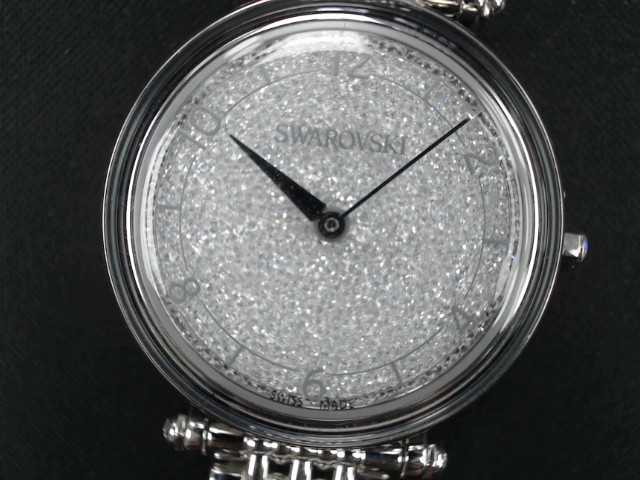 Montre femmes avec crystal