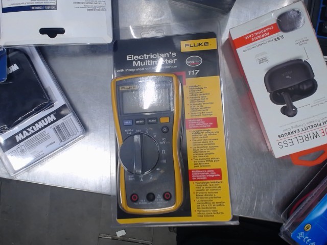 Multimetre fluke 117 new