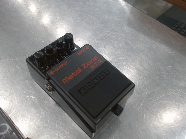 Pedale d'effet metal zone