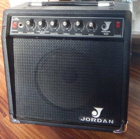 Ampli jordan noir deja amener