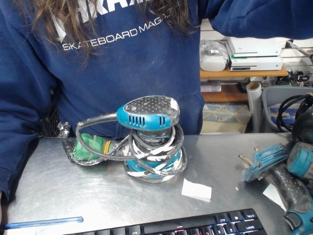 Sableuse makita
