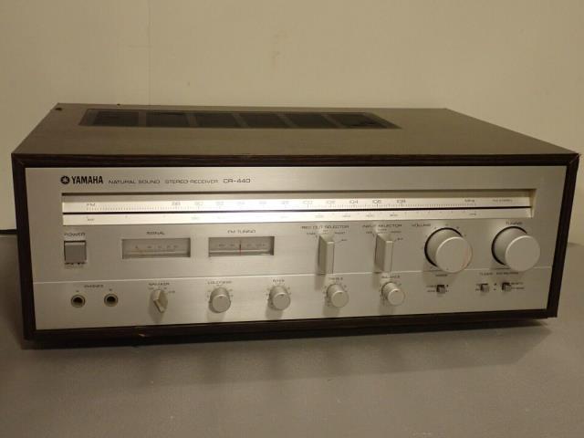Natural sound stereo receiver