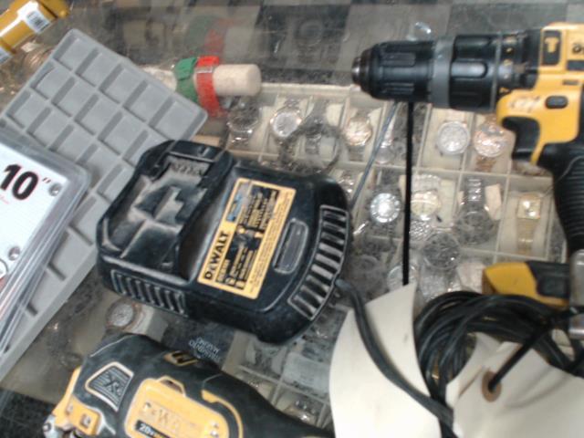 Chargeur dewalt old