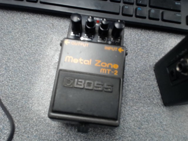 Pedal guitar metal zone