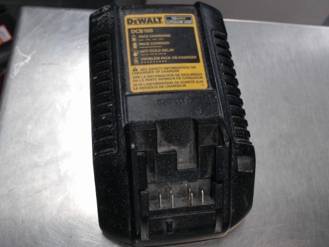 Chargeur a batterie 12v