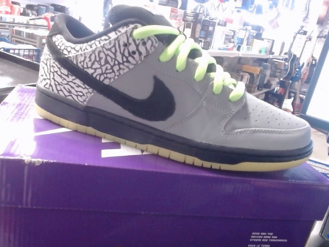 Nike sb dunk low pro size 11