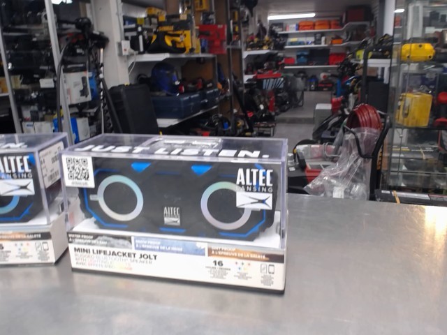 Speaker bluetooth new