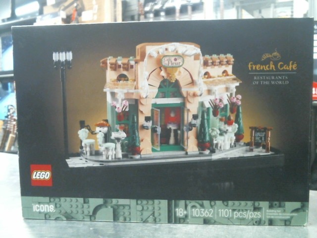 French cafe lego set boite