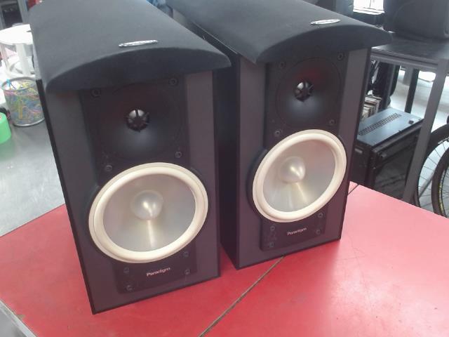 Paire de speakers paradigm mini monitor