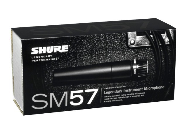 Dynamic microphone in box