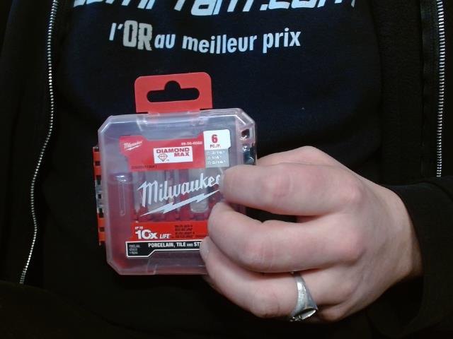 Pk hole ceram