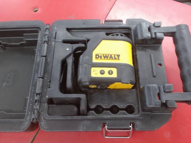 Laser dewalt 2 beam a batterie ds case