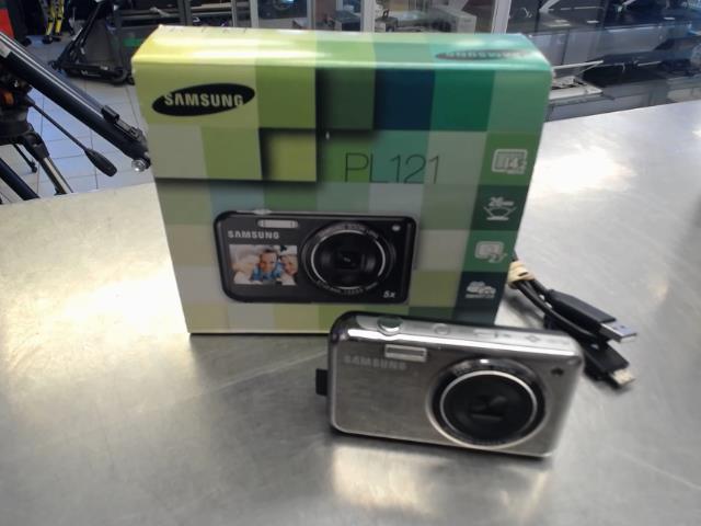 Camera samsung 14.2 mega dans la boite