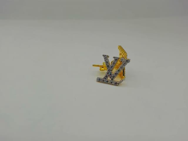BOUCLES D OREILLES EN OR 10KT NEW