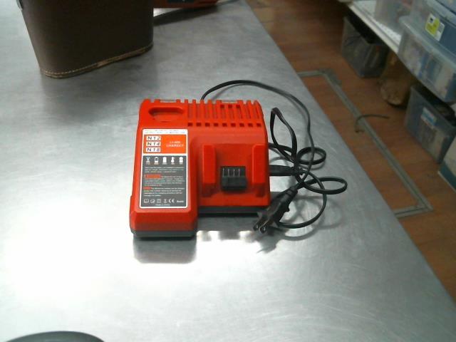 Chargeur pour battterie milwaukee