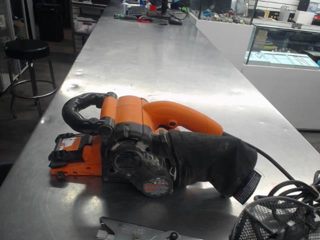 Black n decker raboteuse a fils