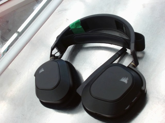 Casque gaming avec dongle rgb